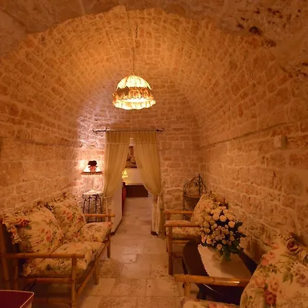 Romantic Trulli ألبيروبيللو