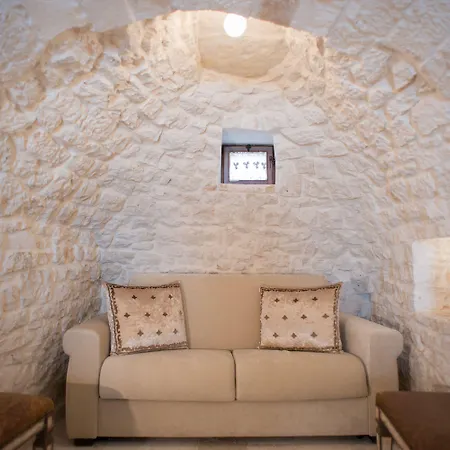 Romantic Trulli 4* Αλμπερομπέλο